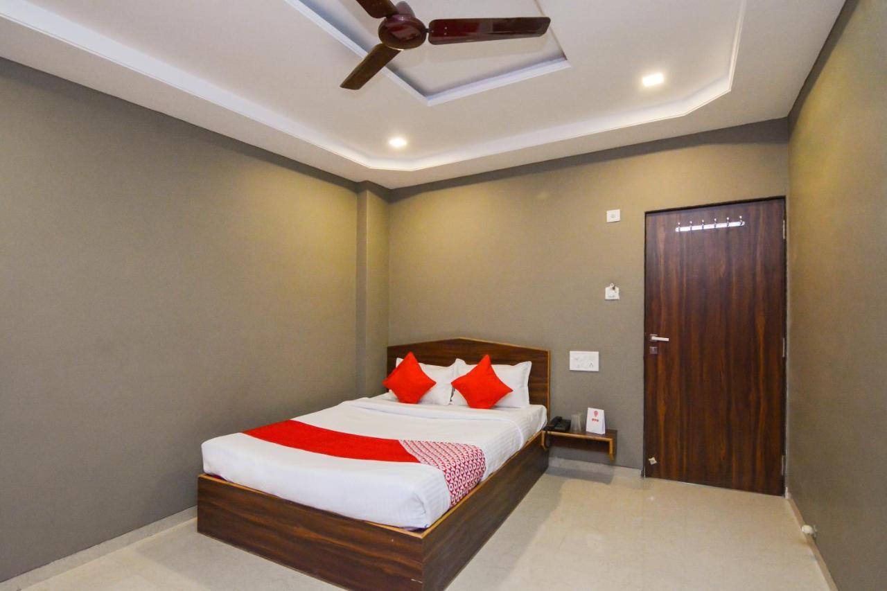 Hotel Sukrangu Palace Shirdi Exterior foto